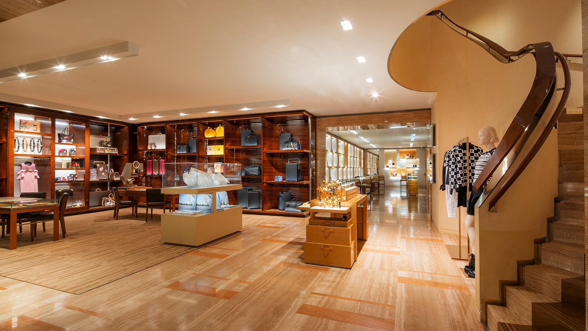 Louis Vuitton Venice in Venezia, , IT. Louis Vuitton Find a Store.